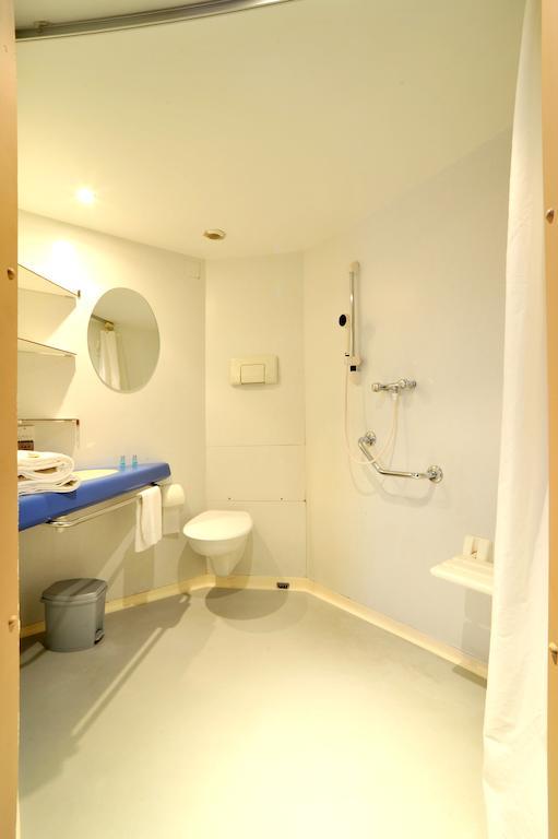 Hotel 4 Saisons Onet-le-Château 部屋 写真